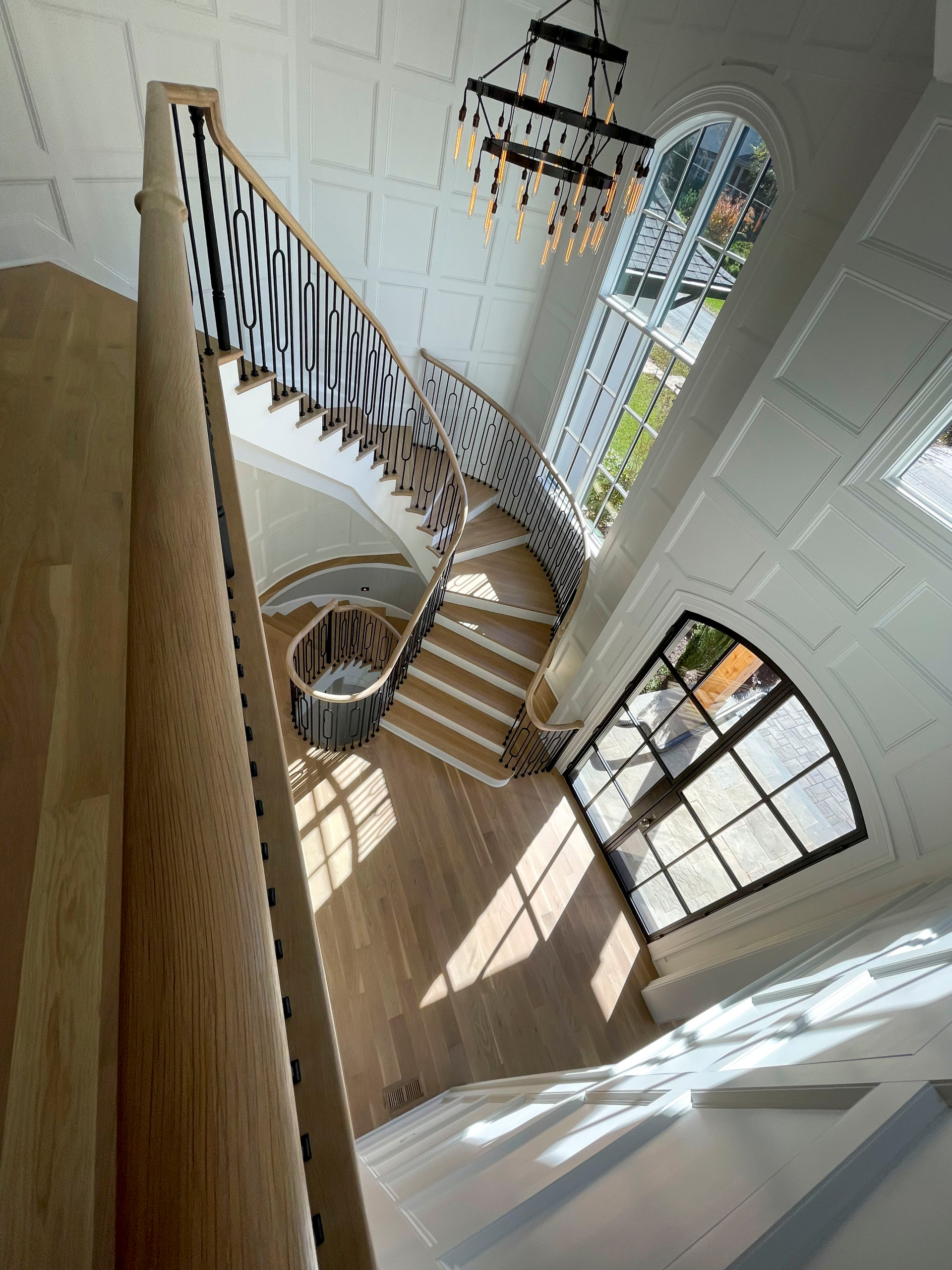 95_Remarkable and elegant floating elliptical staircase, McLean, VA 22101