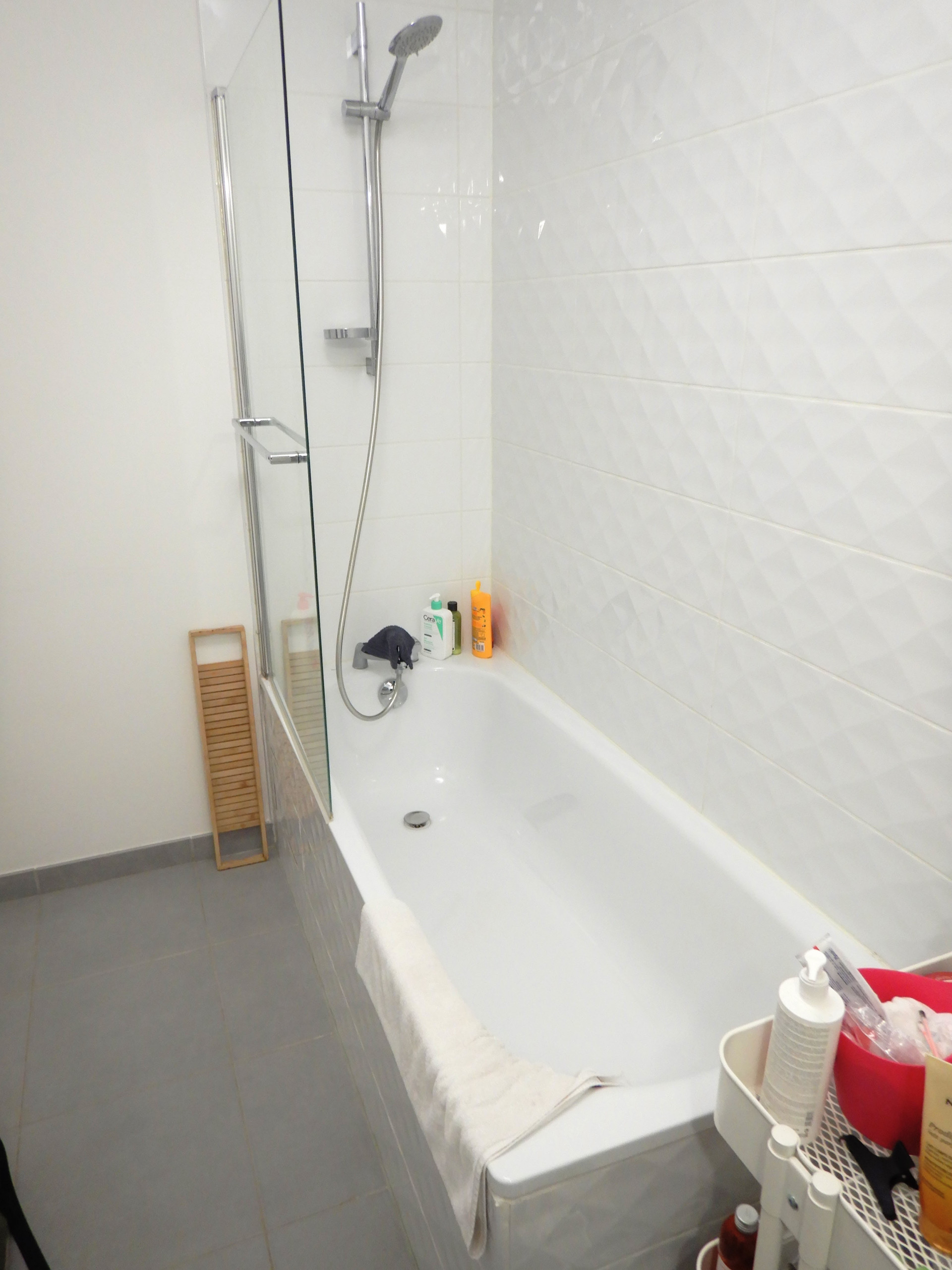 Salle d'eau attenante à la chambre parentale