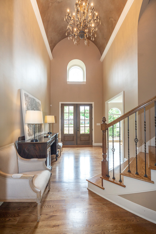 Entryway - eclectic entryway idea