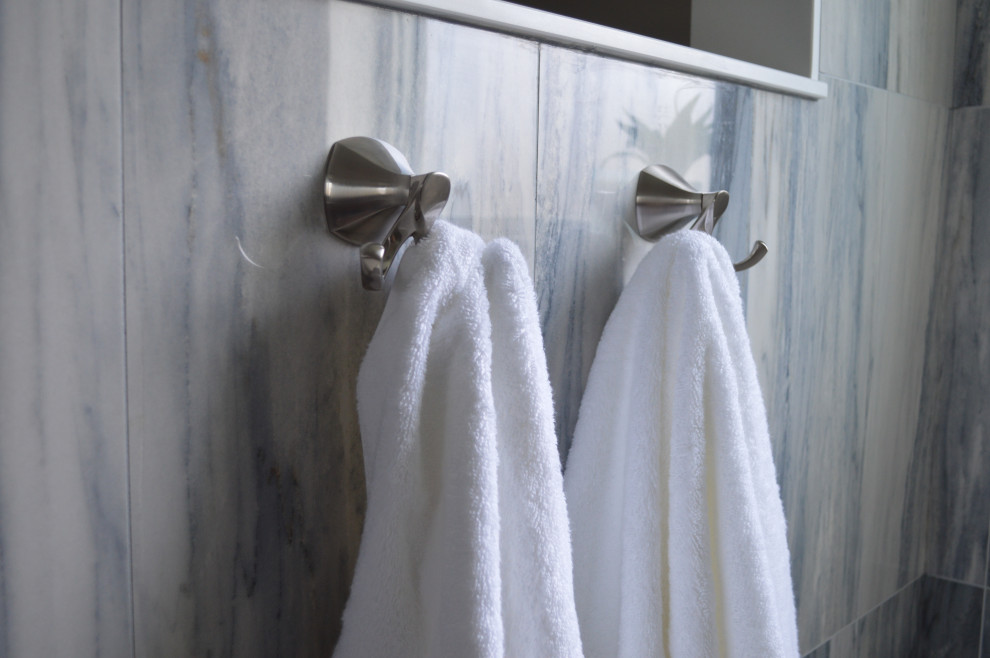 Gleason Farms Owner's Bath with Walk-in Shower