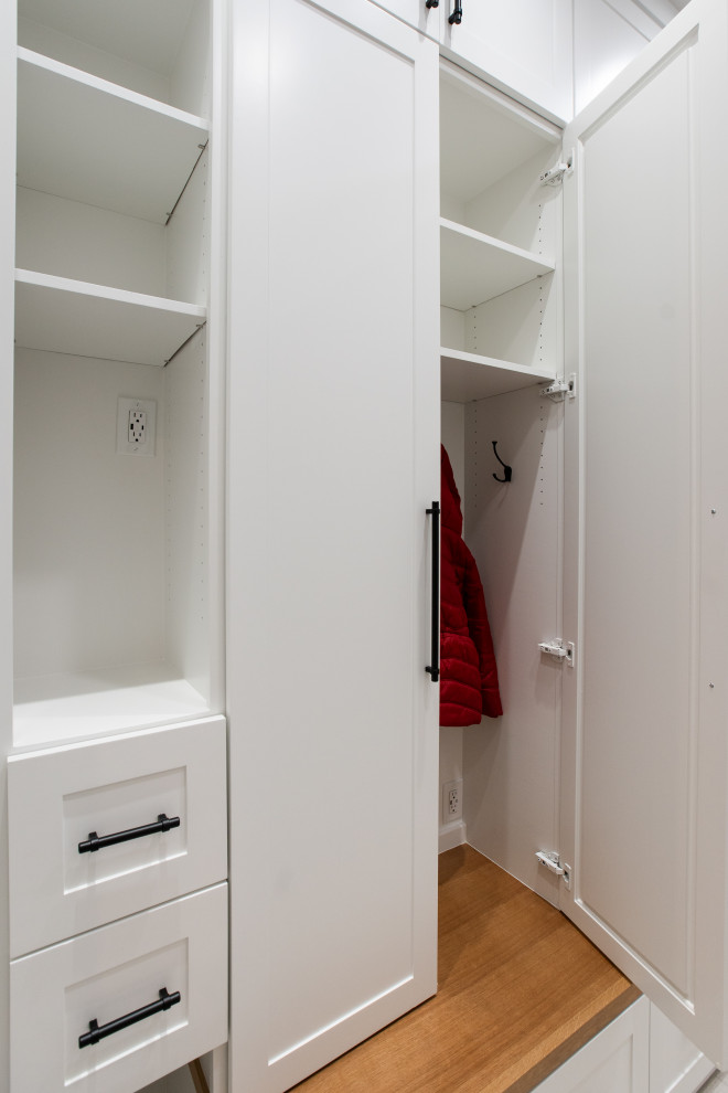 Black Alder | Guest Bath + Laundry