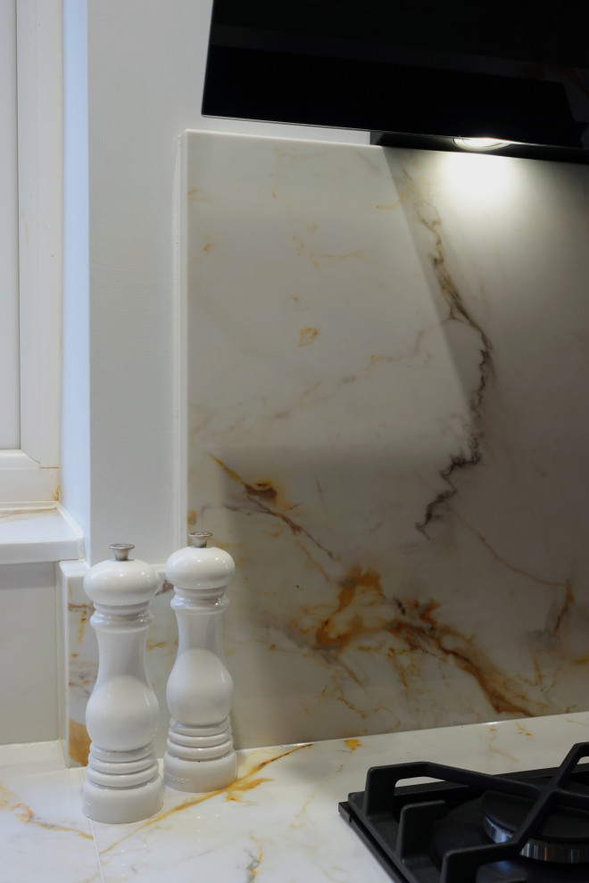 The Bilton Kitchen - Gola - RRP £25,000 - Luxe Price £20,500