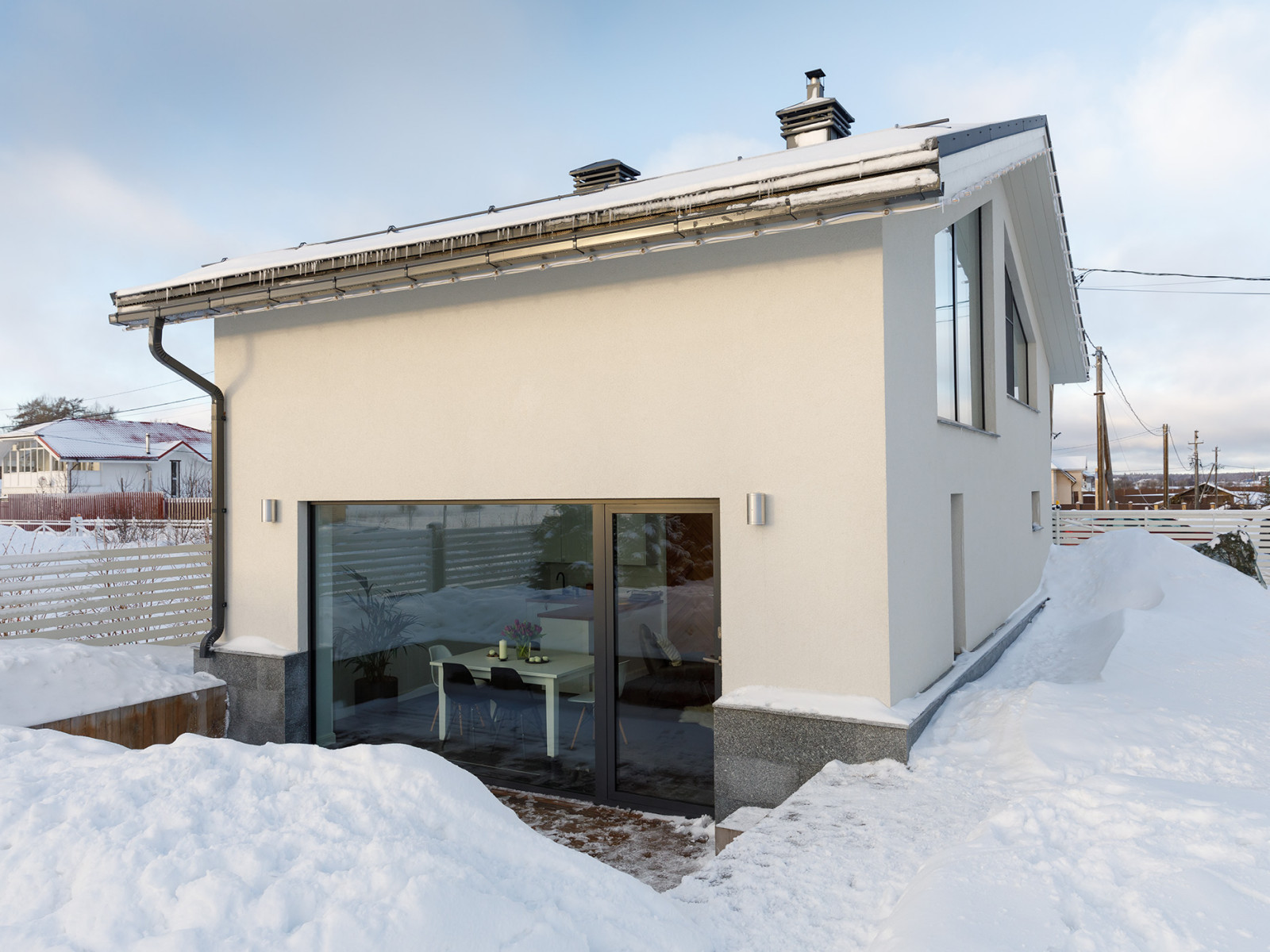 ЗАГОРОДНЫЙ ДОМ В ПОСЕЛКЕ «ОСТРОВ»