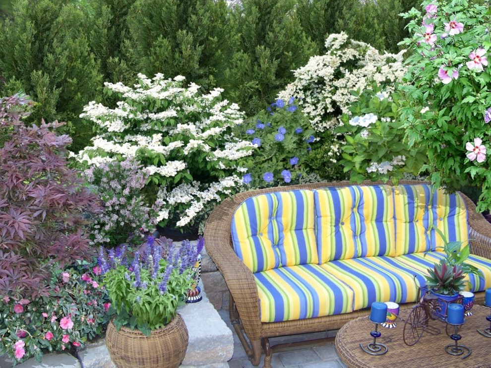 Fabulous Small Spaces