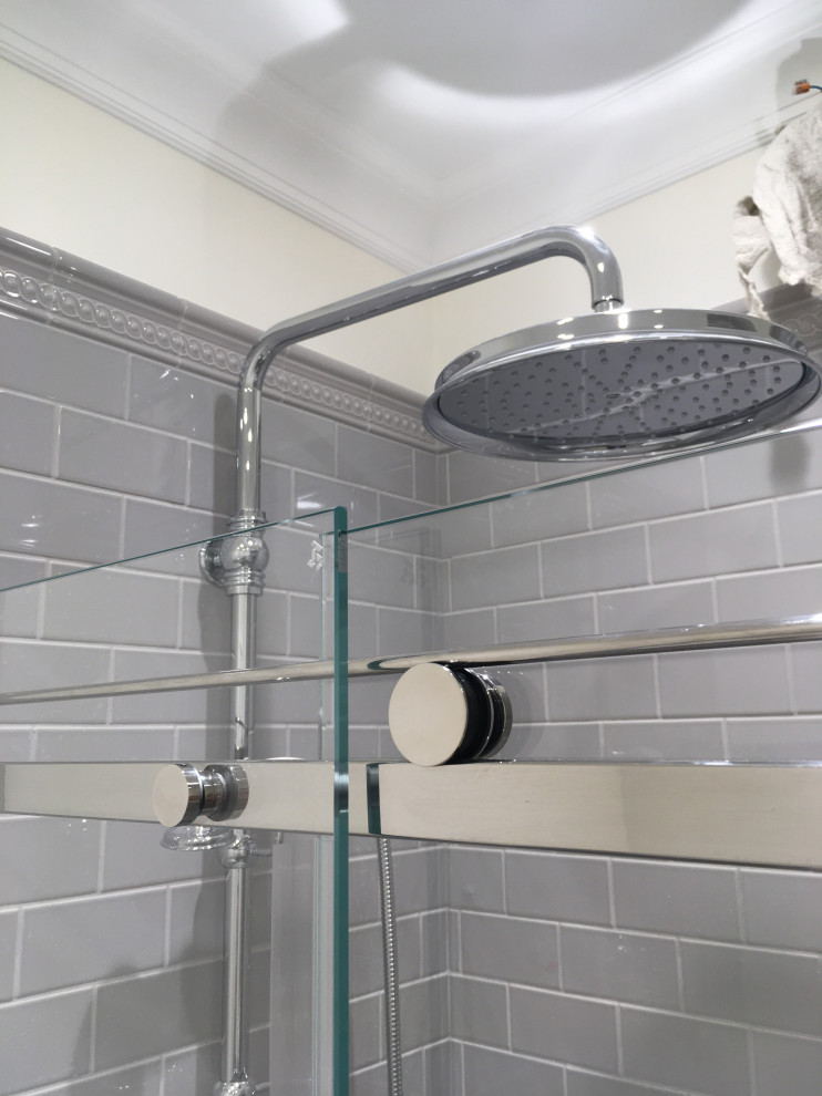 Душевая кабина в квартире