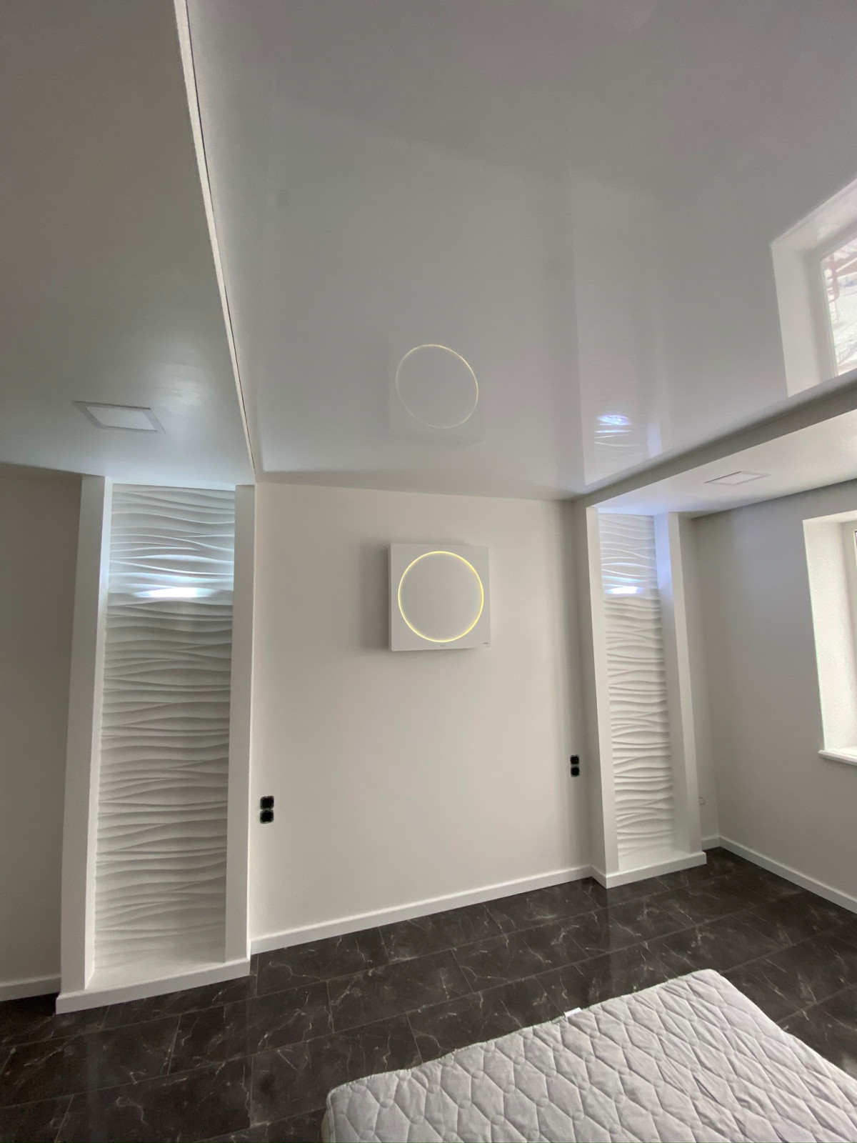 Спальня в белом тоне