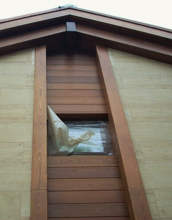 Монтаж Фасада из деревянных панелей планкен.