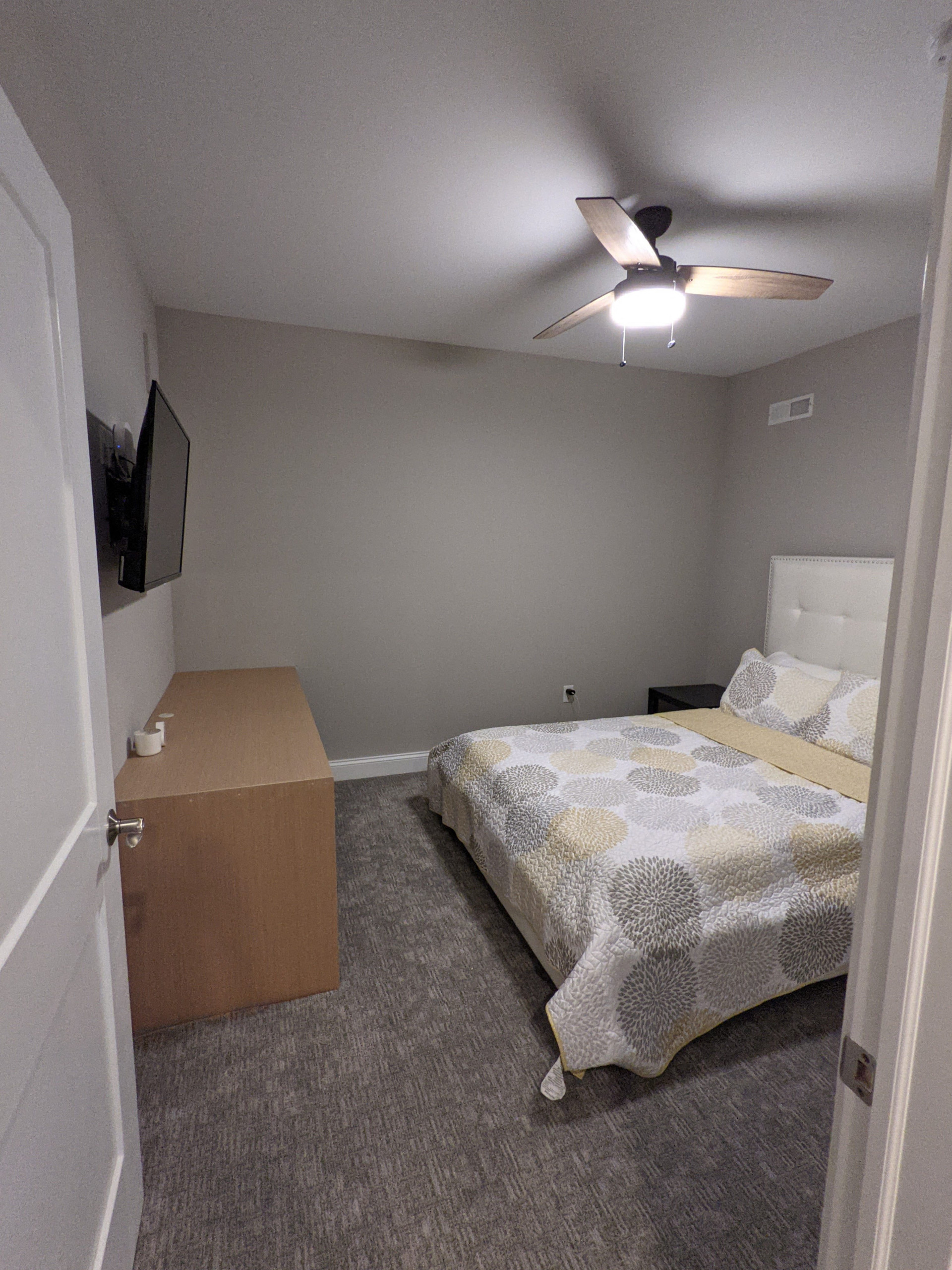 Harrisburg, PA Full Basement