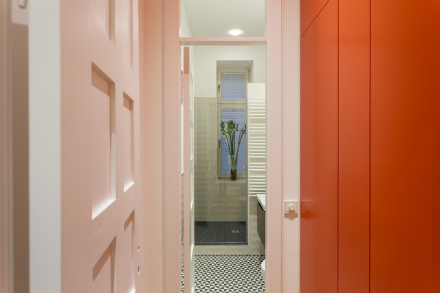 Charlottenburger Gastebad Im Grunderzeithaus Minimalistisch