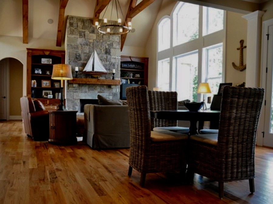 Transitional home design photo in Chicago