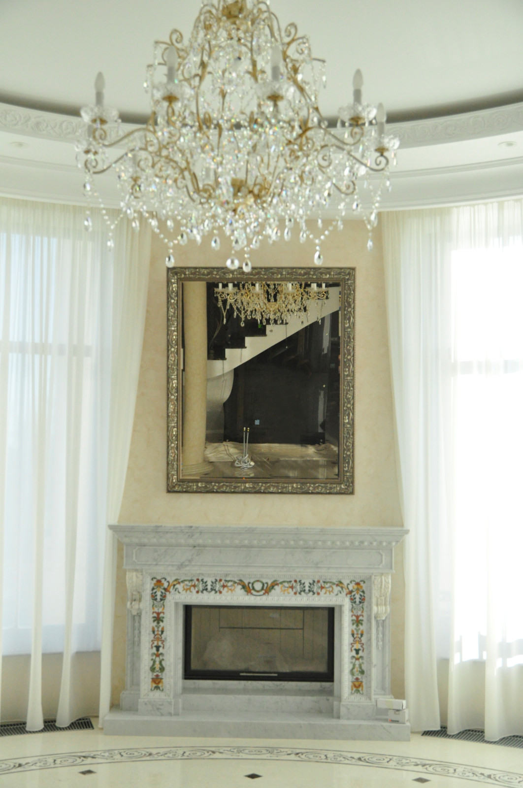 Зеркала и Зеркальные Панно