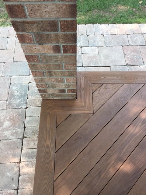 Custom Decks classique-terrasse-en-bois