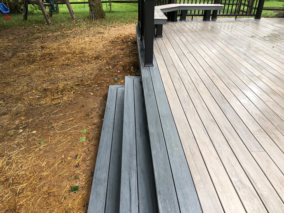 Ground Level Deck with Bench Seating