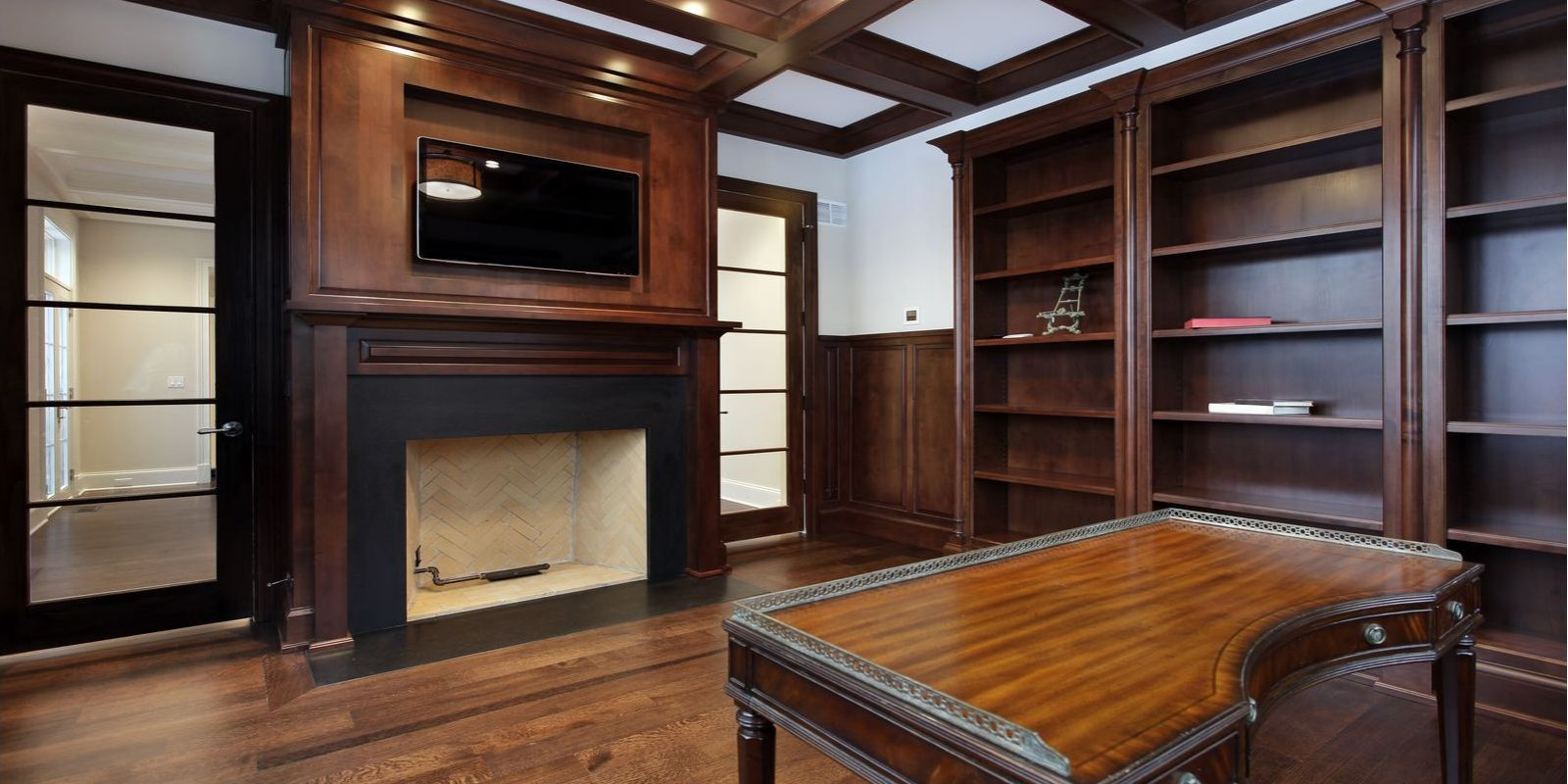 Библиотека для частного коттеджа