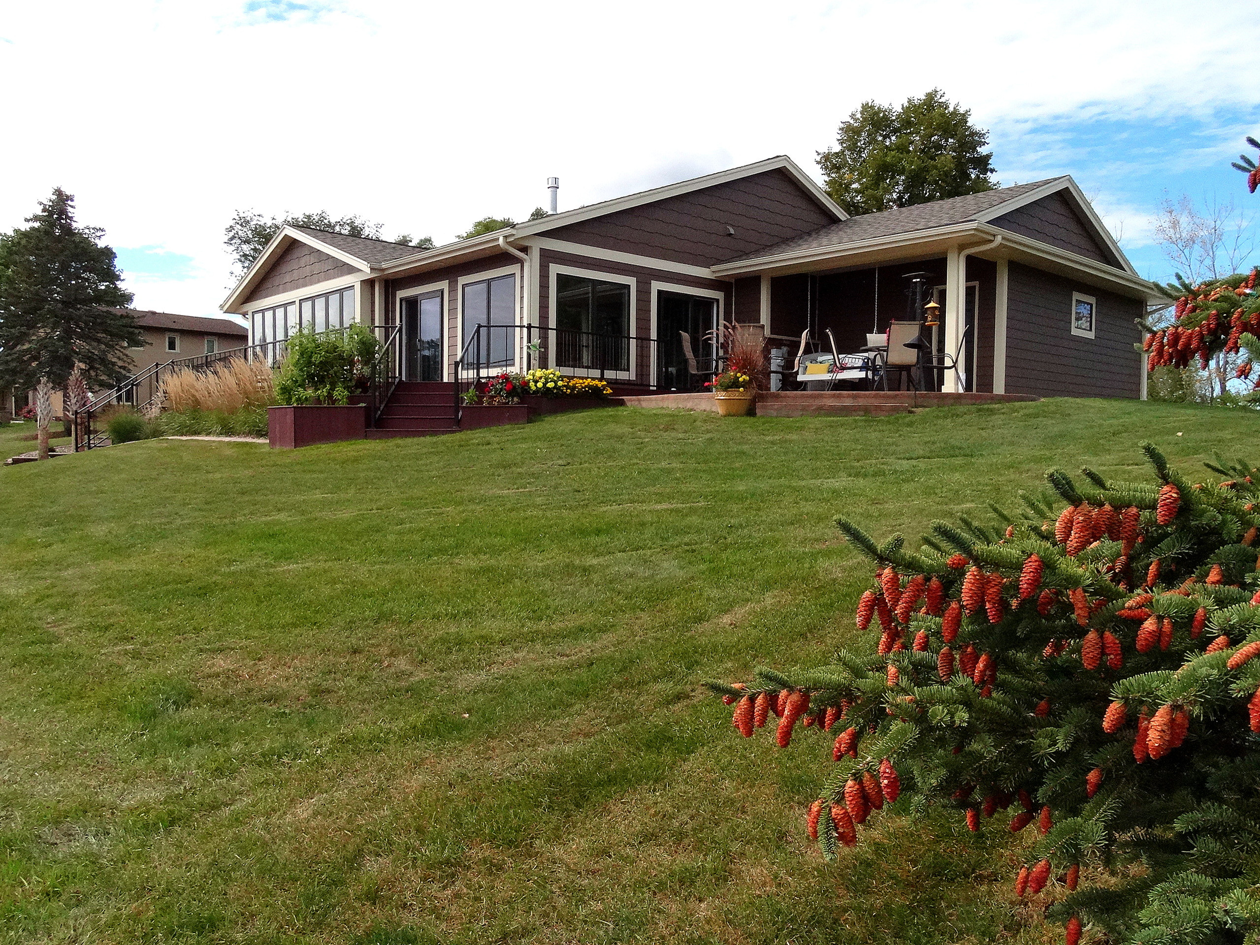 Muskego Residence - Exterior and Sun Room Addition