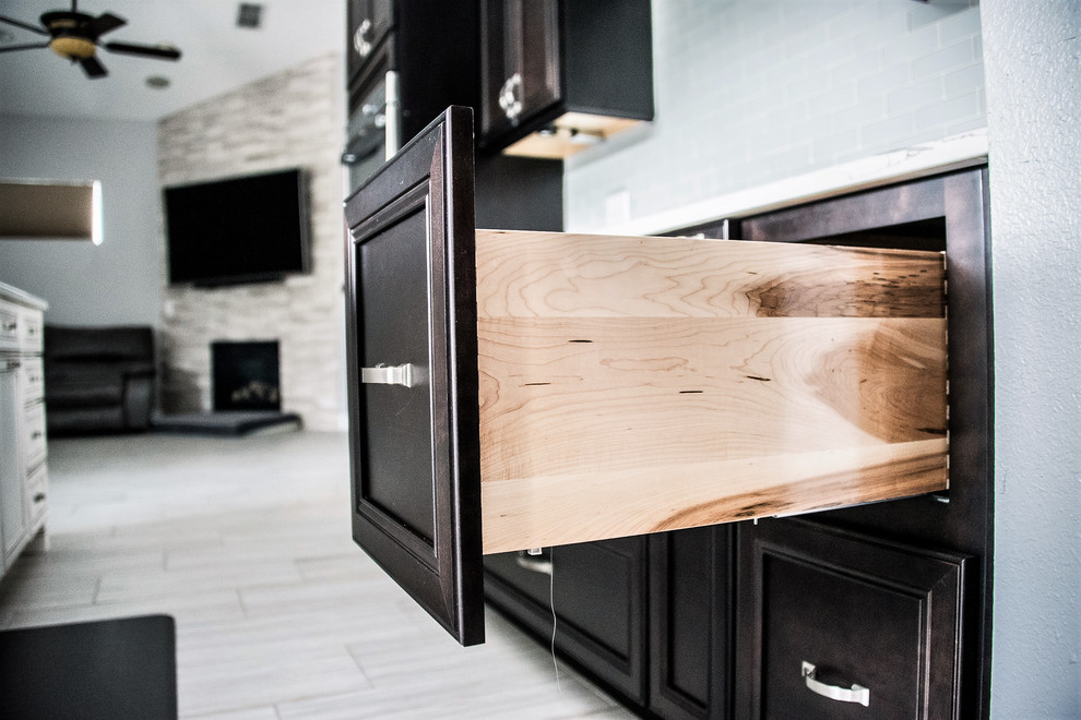 Example of a transitional kitchen design in Orlando