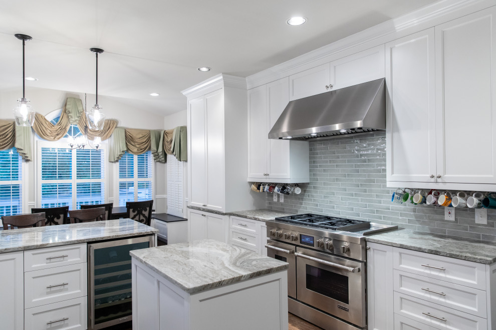 Inspiration for a transitional kitchen remodel in Atlanta