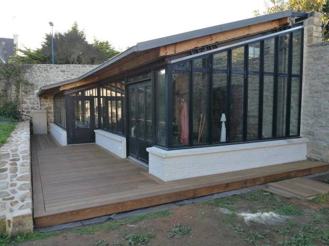 Cr&eacute;ation d'une terrasse &agrave; Carnac contemporary-deck