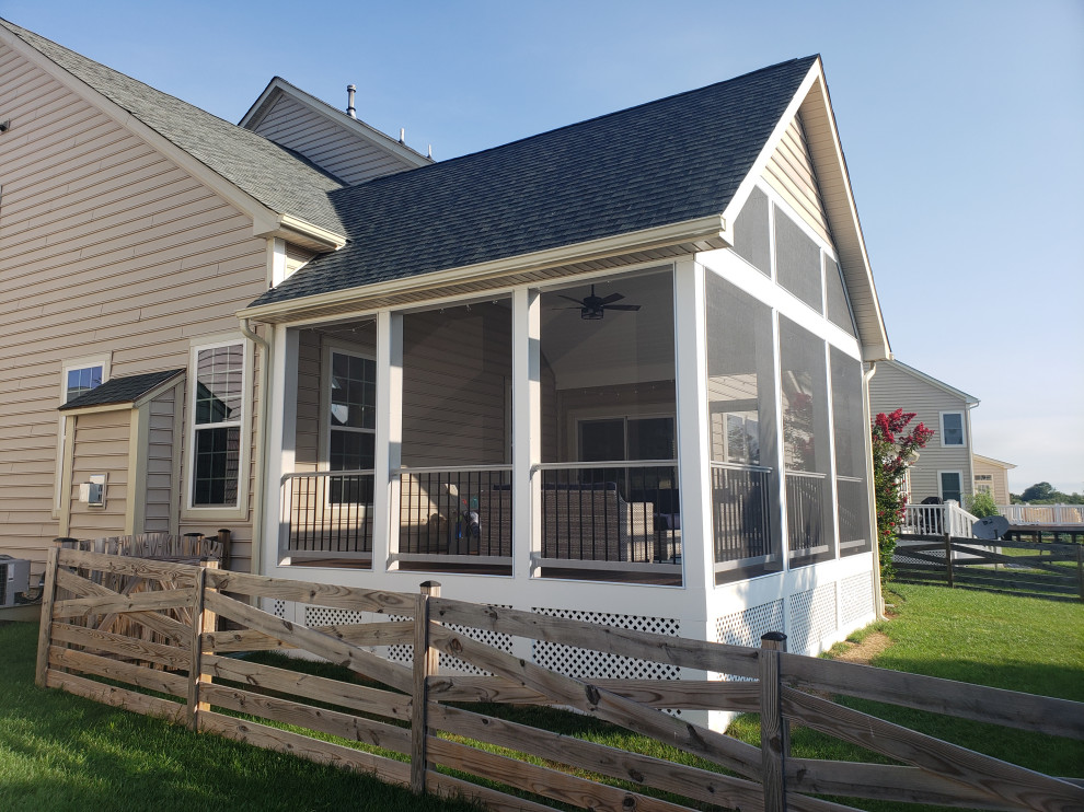 Screened Deck