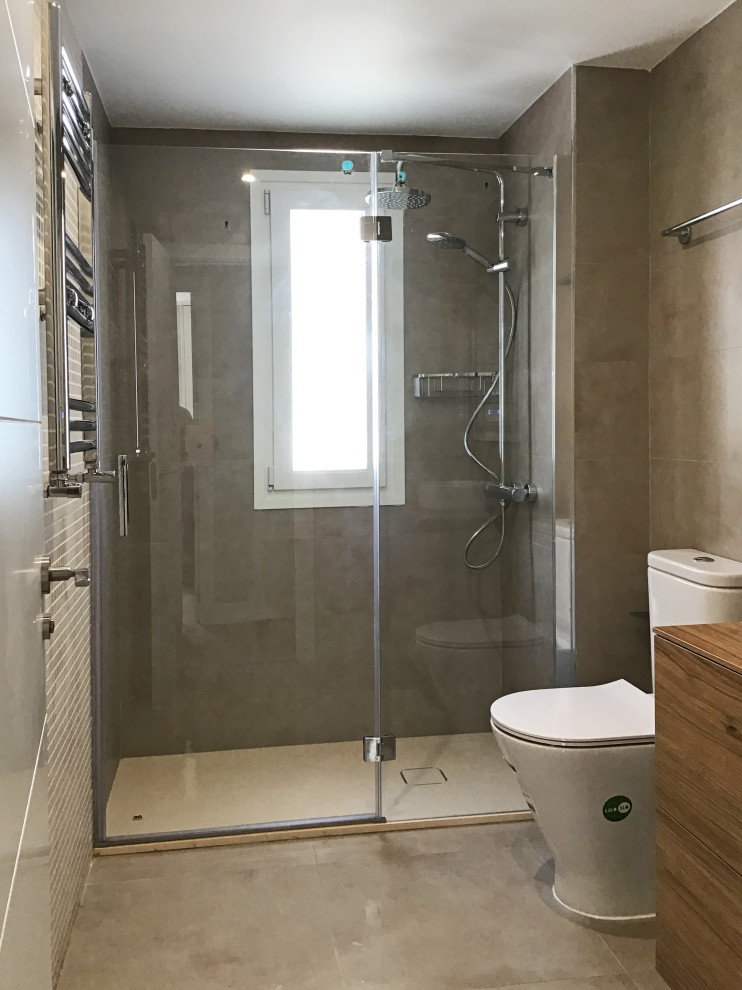 Inspiration for a mid-sized contemporary master wet room bathroom in Madrid with flat-panel cabinets, white cabinets, an urinal, brown tile, brown walls, porcelain floors, a vessel sink, wood benchtops, brown floor, a hinged shower door, beige benchtops, a single vanity and a freestanding vanity.