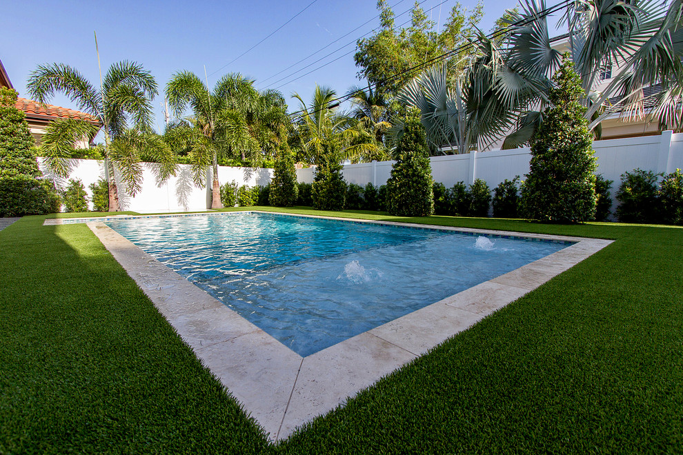 Transitional pool photo in Miami
