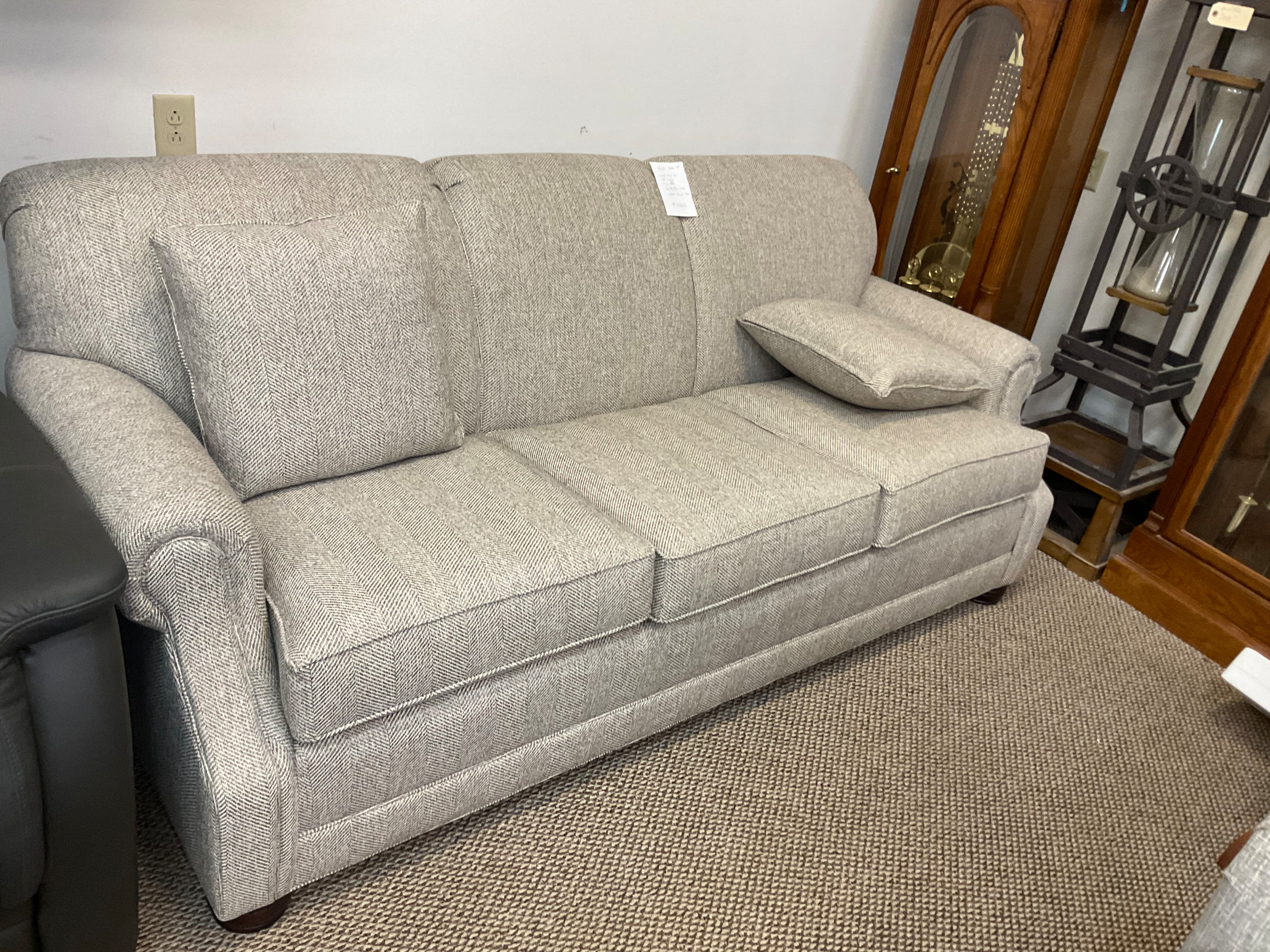 6630-85 Temple Furniture sofa