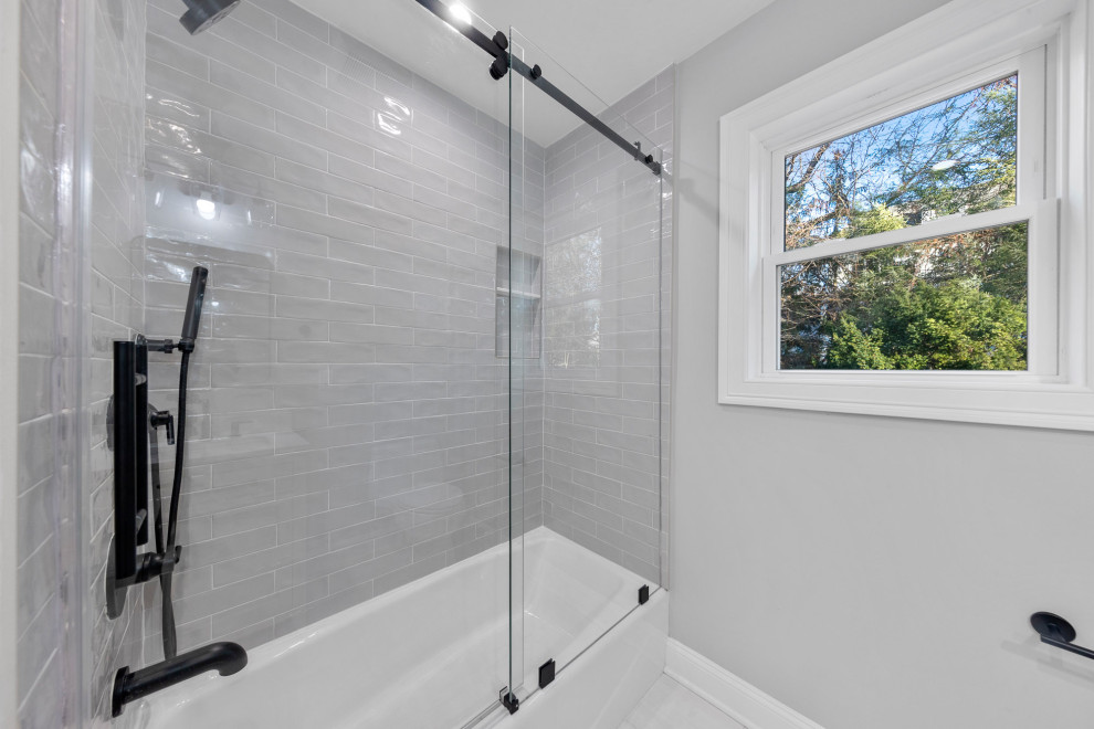 Shower & Tub Detail | Gut Remodel Haworth NJ