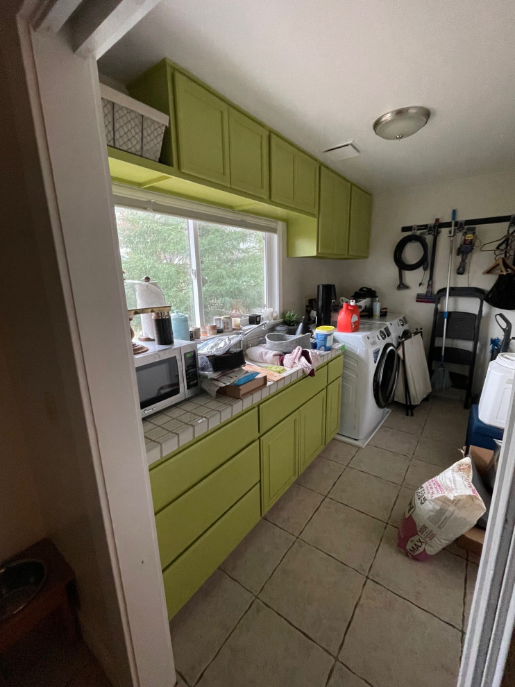 Laundry Room Before