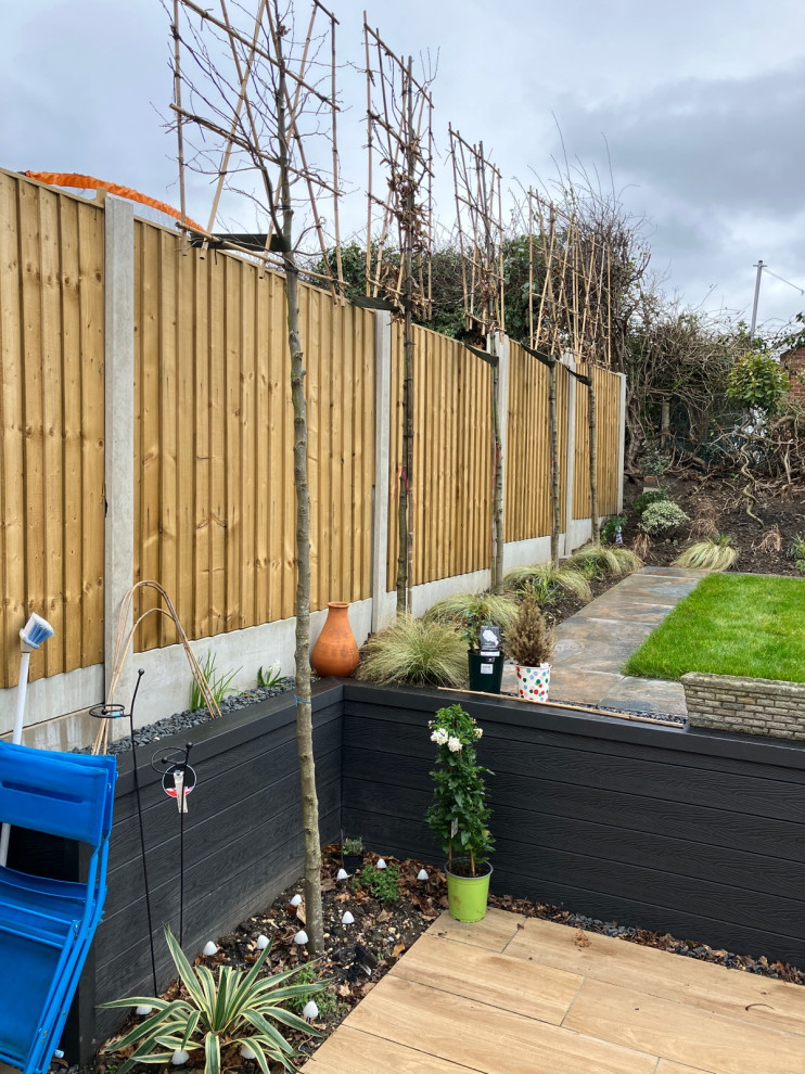 Should You Paint Your Fence Black?