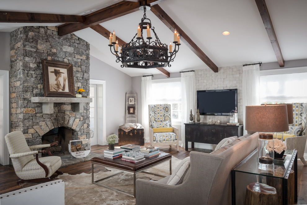 Inspiration for a country family room in Nashville.