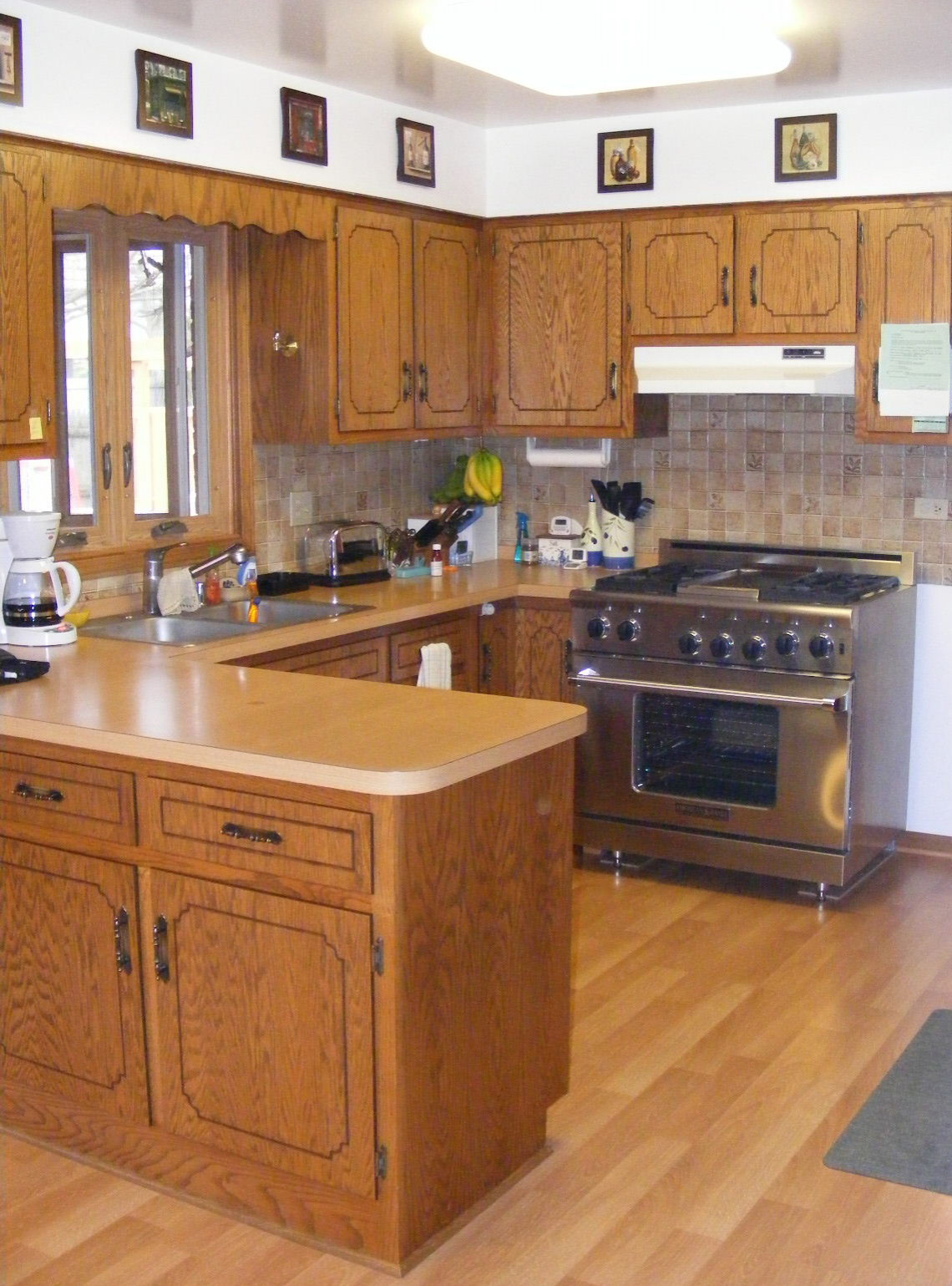 Traditional Kitchen Makeover -BEFORE