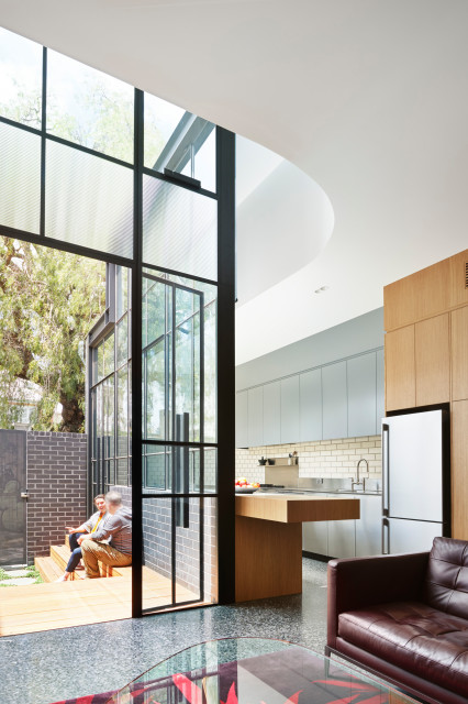 Turn House contemporary-allrum
