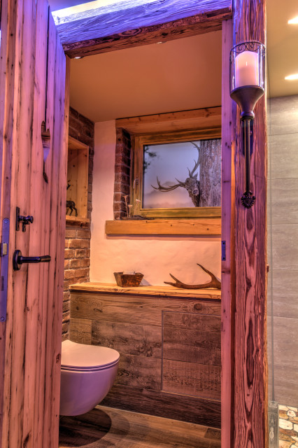 Privat Spa mit Alm Feeling landstil-badevaerelse