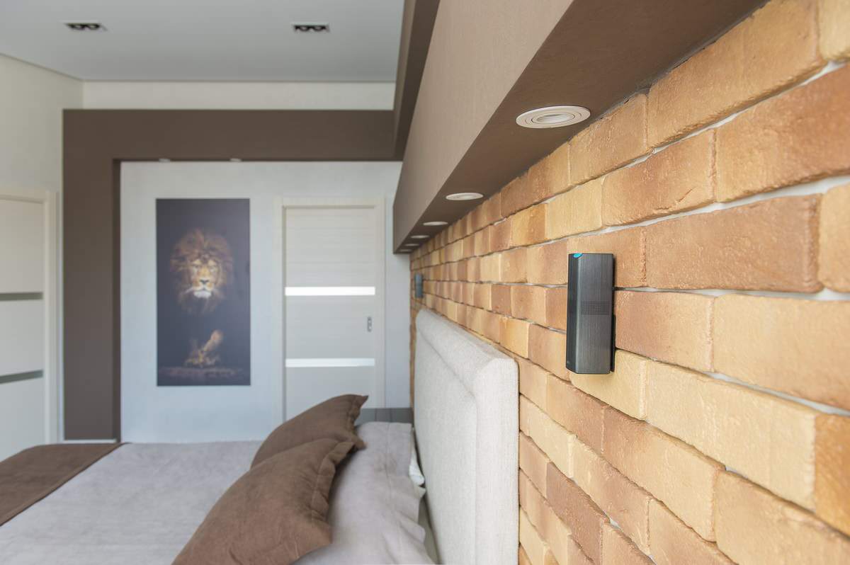 Частная квартира для него