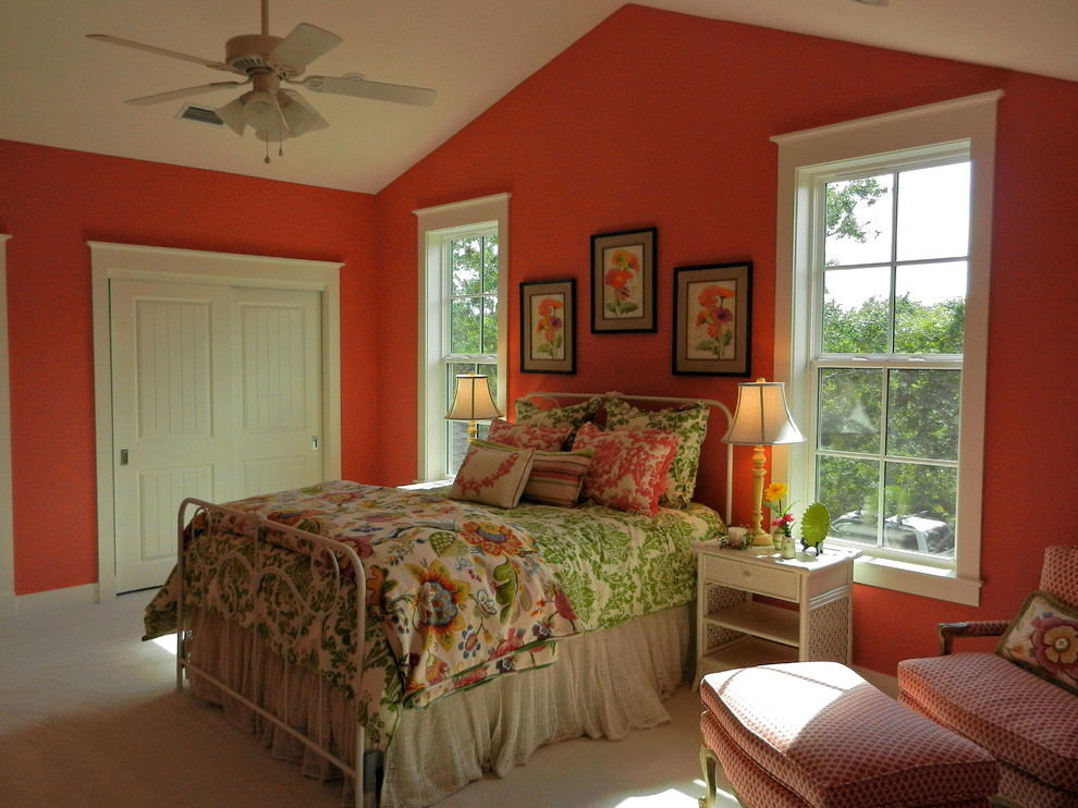 This is an example of a tropical bedroom in Jacksonville.