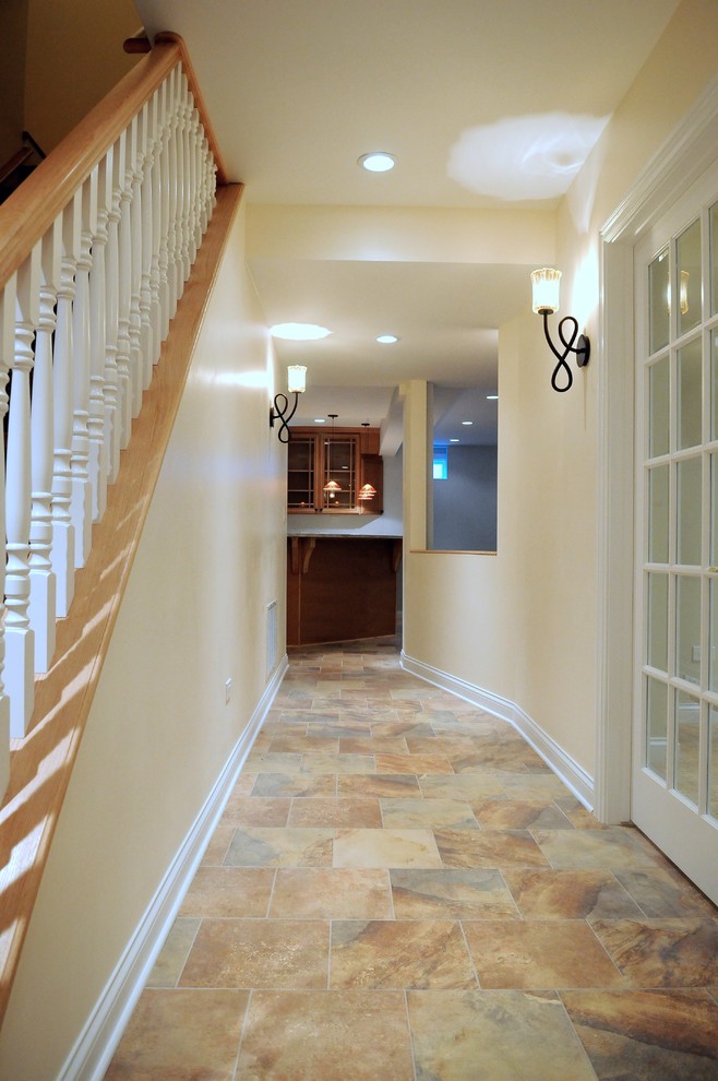 Example of a transitional hallway design in Chicago