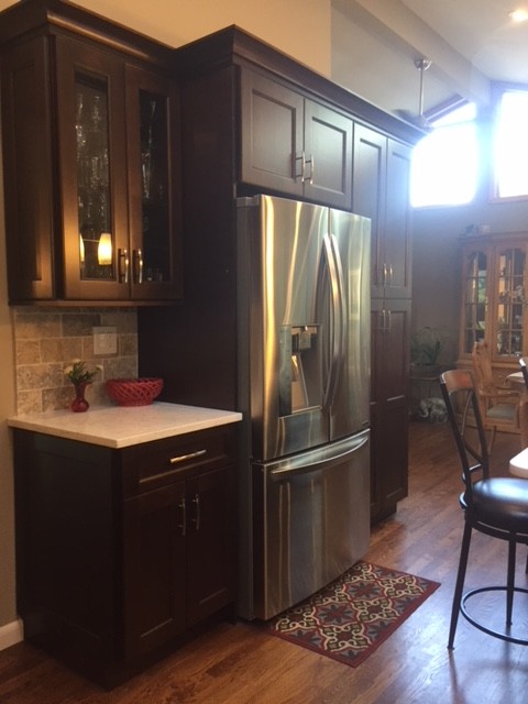 Transitional home design photo in New York