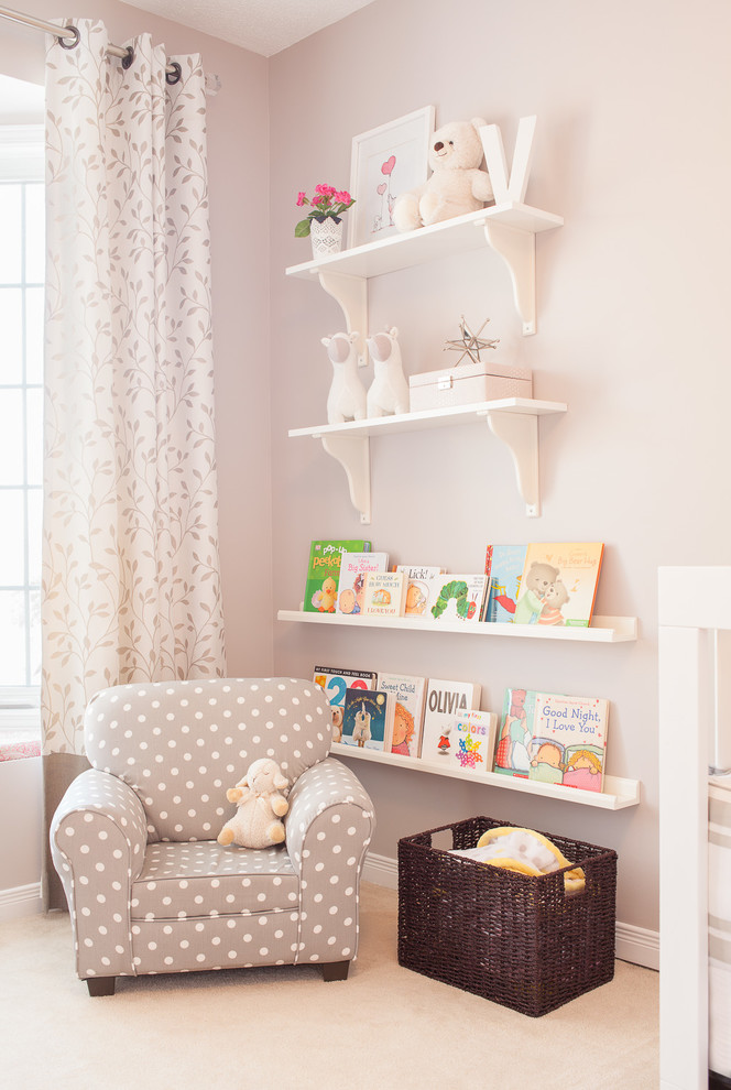 Mid-sized contemporary nursery in Toronto for girls.