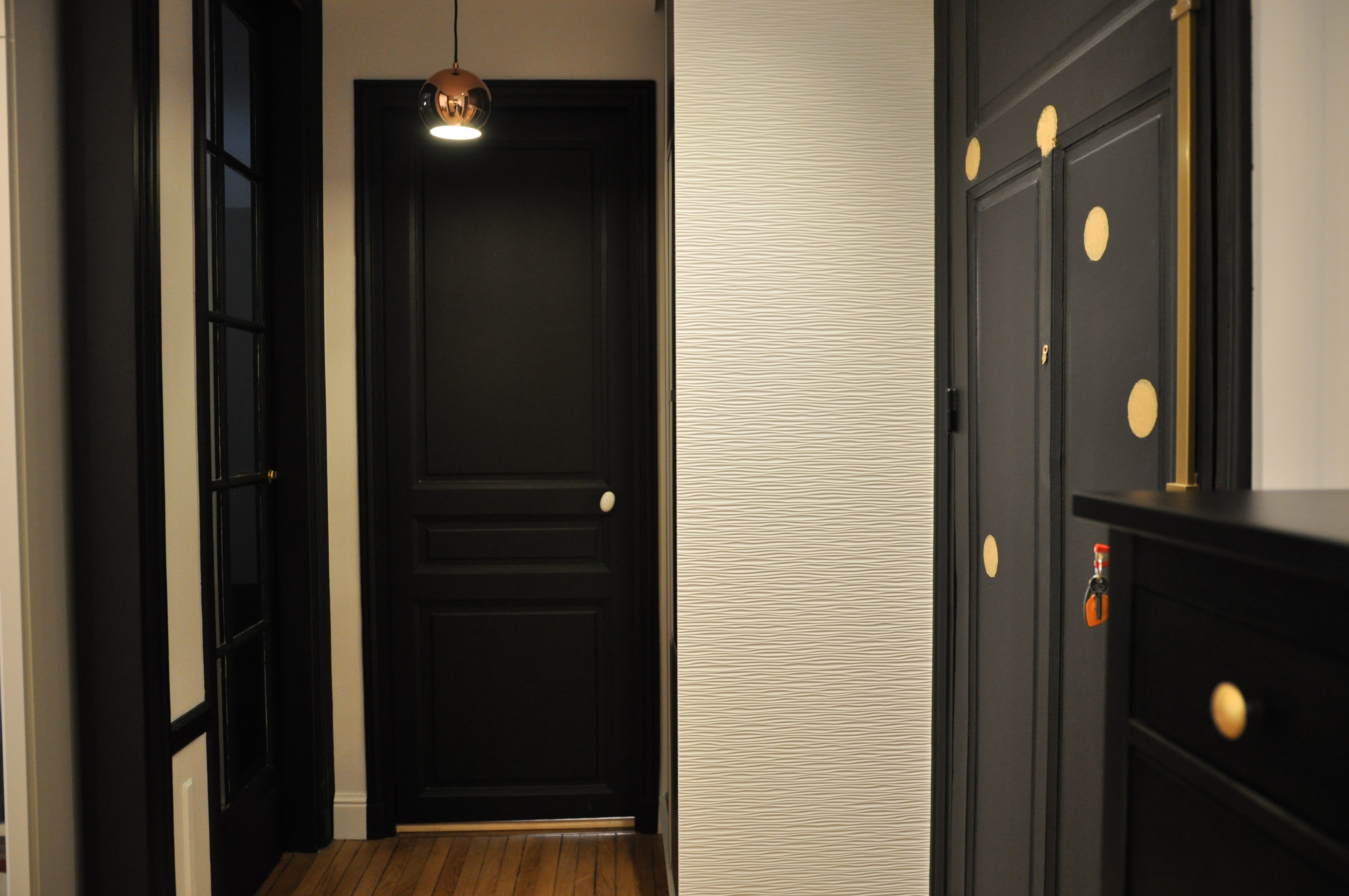 noir et blanc , doré.