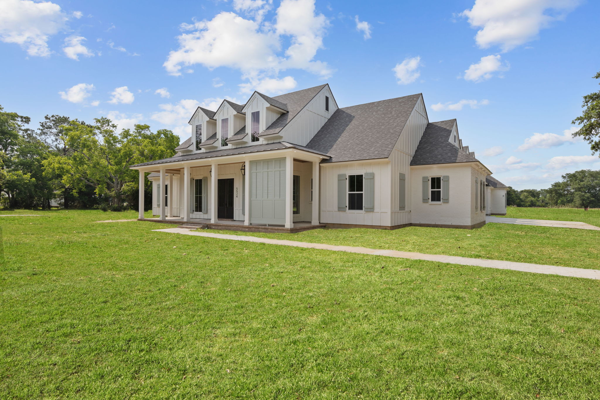 Andrepont Residence