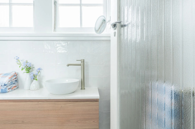 Castlecrag | Tranquil Retreat | Upstairs Bathroom modern-bathroom