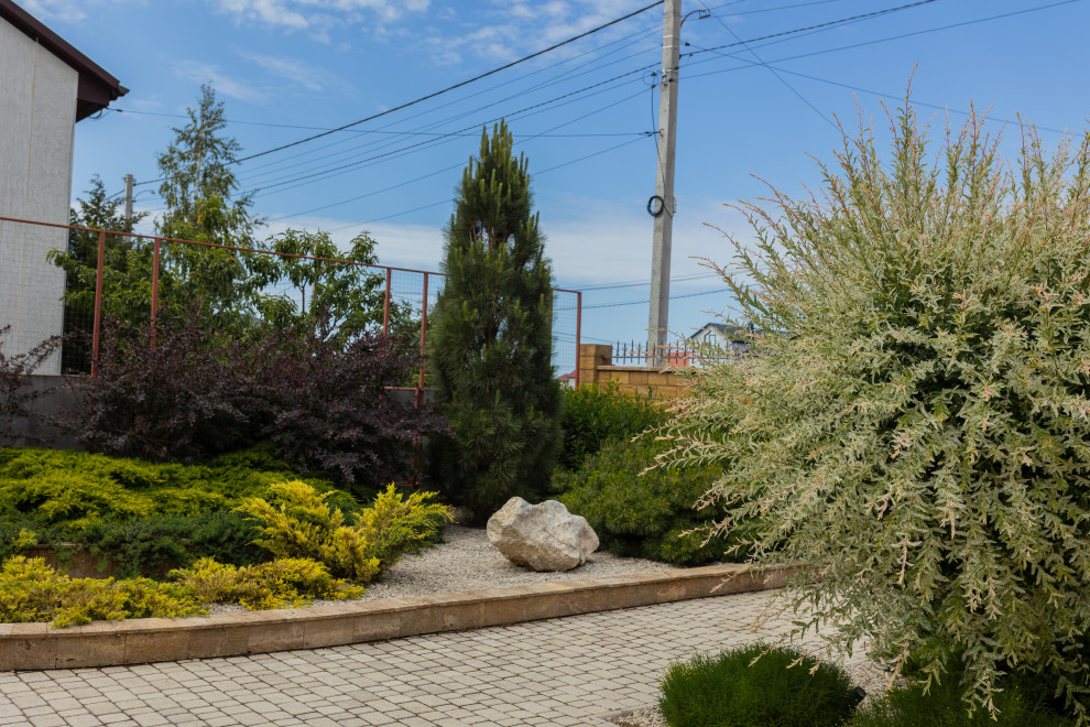 Сад: "Крымский бриз"