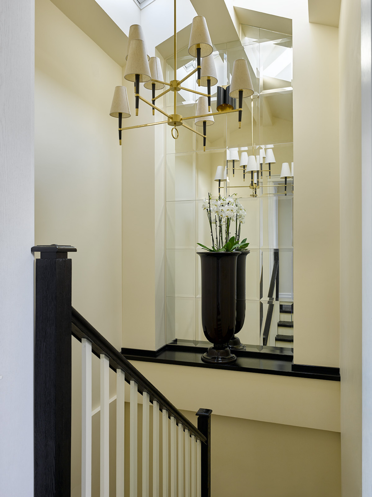 ДВУХЭТАЖНАЯ КВАРТИРА 154 КВ.М НА ПАТРИКАХ