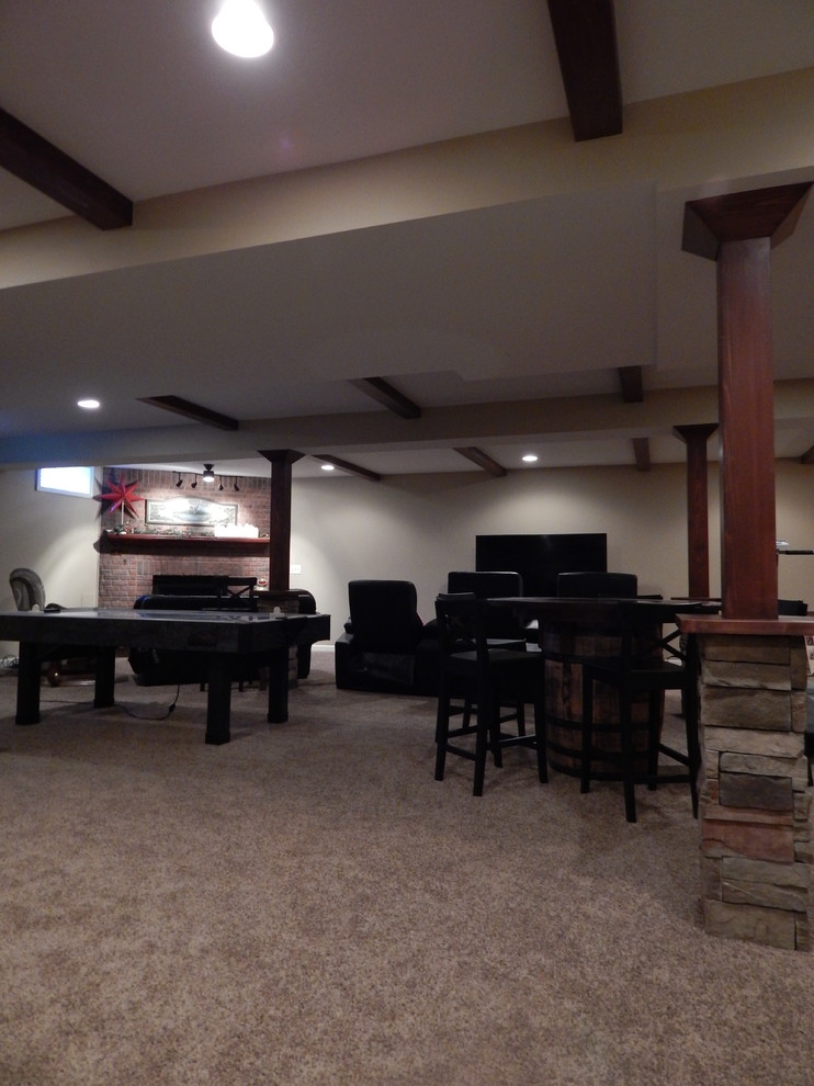 Example of a mountain style basement design in Detroit
