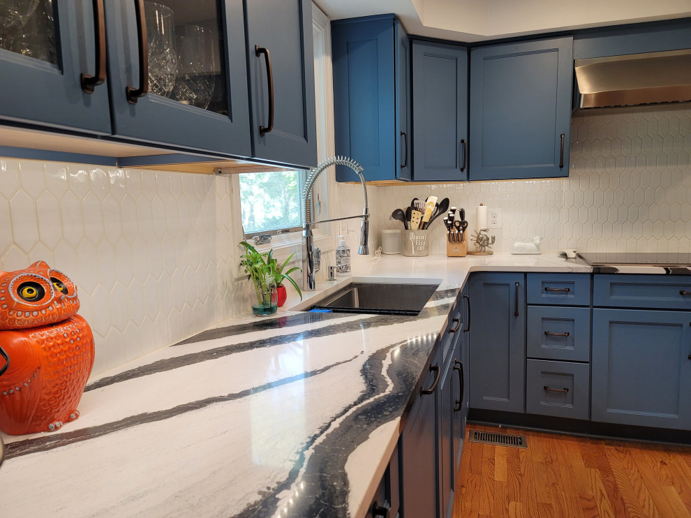 Annapolis Kitchen Remodel (Crab Creek Lane) Contemporary Kitchen Baltimore by Kitchens