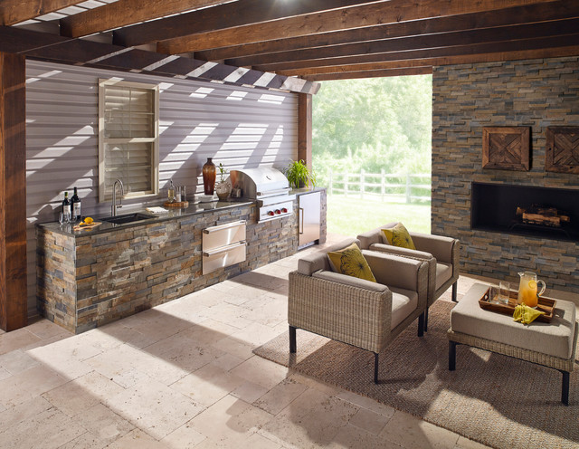 Rustic Gold contemporaneo-patio