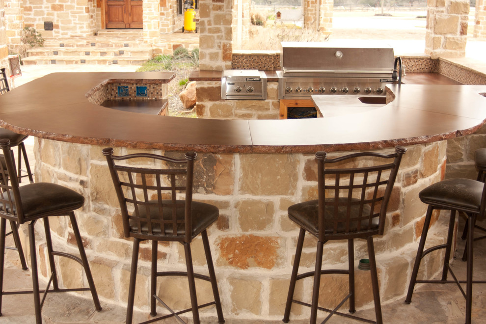 Inspiration for a rustic home design remodel in Houston