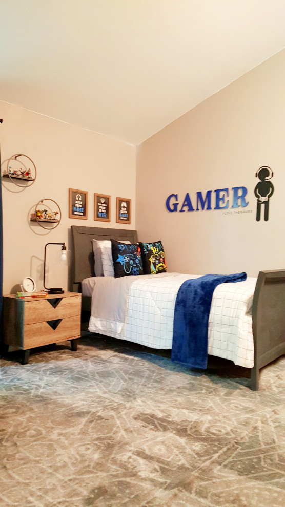 На фото: детская среднего размера в стиле кантри с спальным местом, серыми стенами и серым полом для мальчика