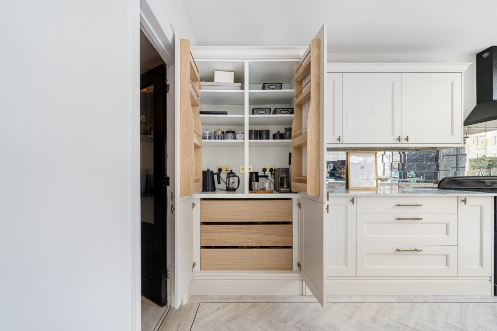 Wyncham Avenue Living Areas & Kitchen