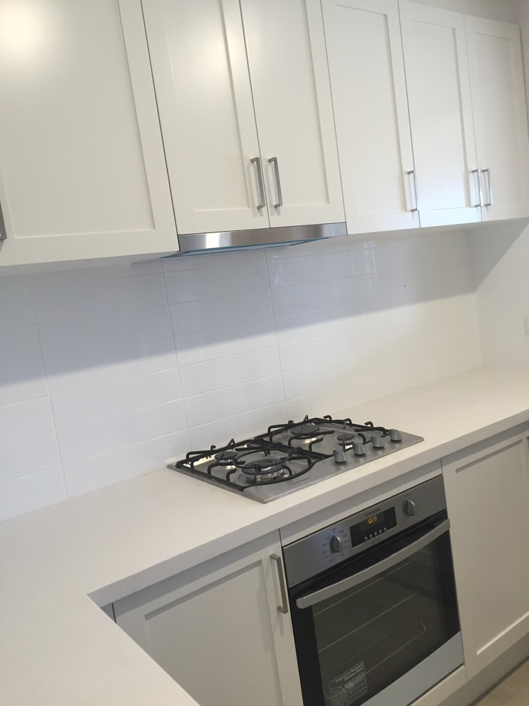 Inspiration for a contemporary kitchen in Perth.